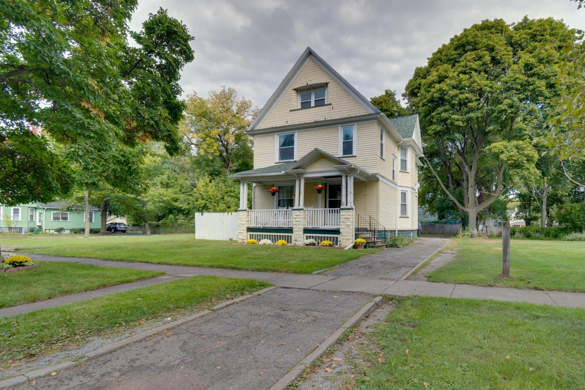 Idyllic Rochester Apartment 2 Miles To Downtown! Bagian luar foto